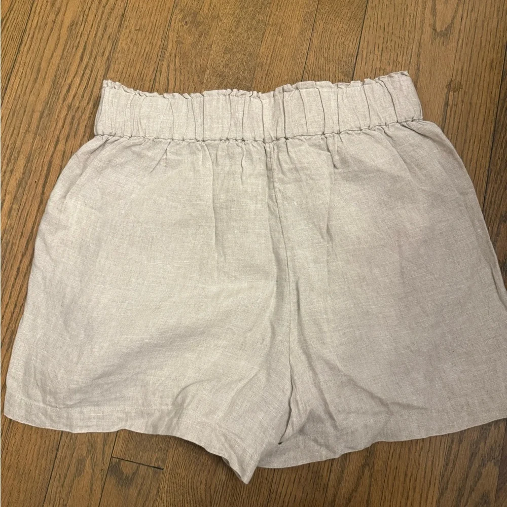 J.Crew Linen Shorts - size small oatmeal color pair